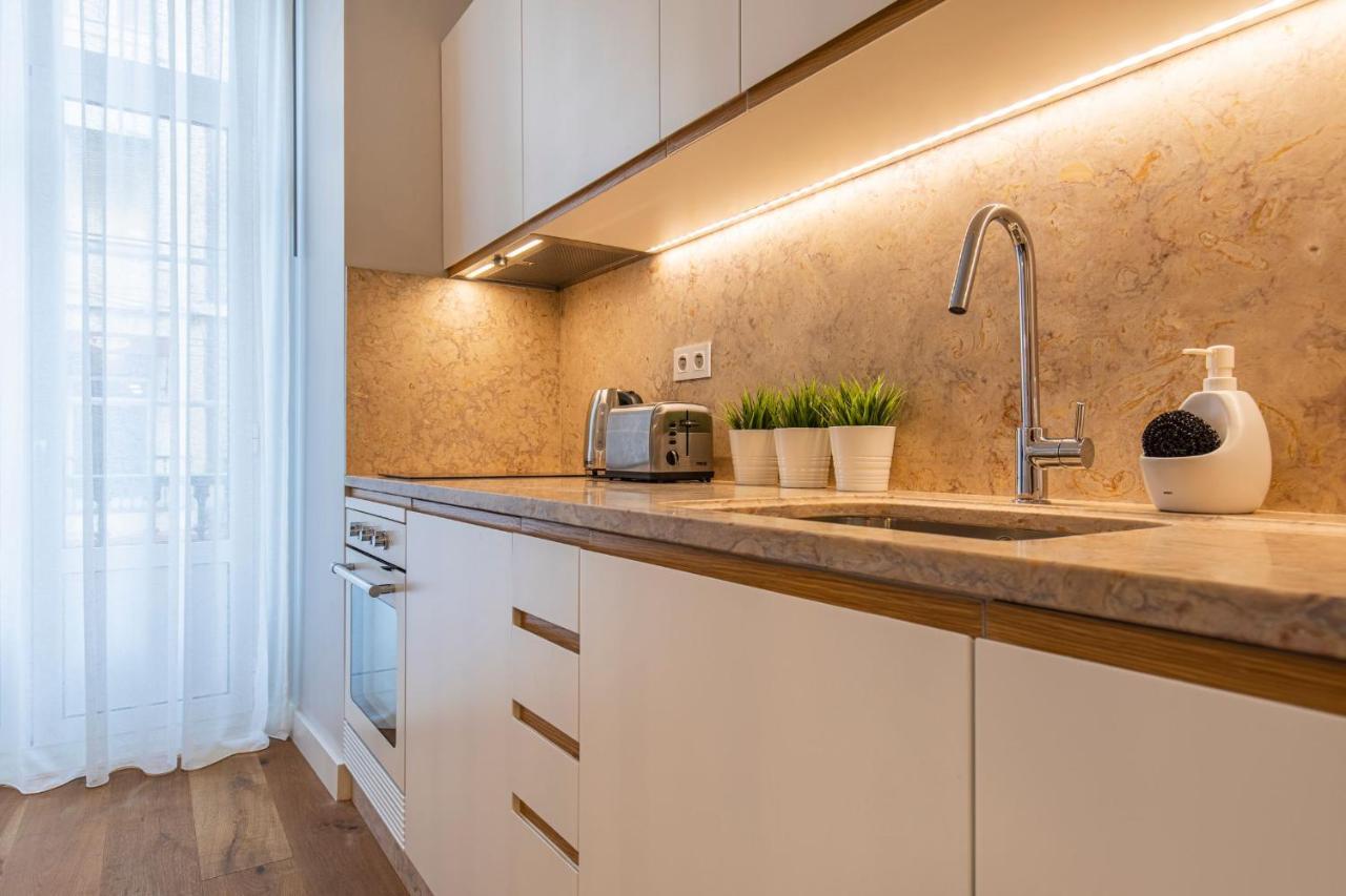 Apartamento Upscale & Trendy Flat In The Center Lisboa Exterior foto